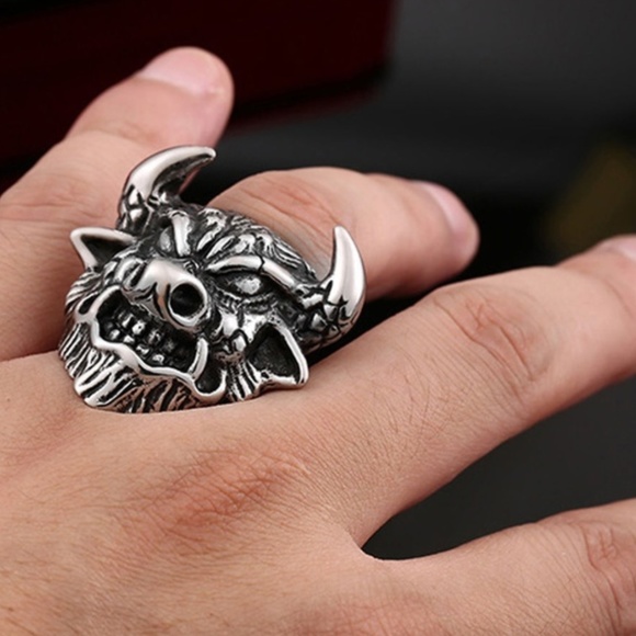 Bull OX Head Biker Rocker Punk Ring Vintage Rock - Picture 2 of 3